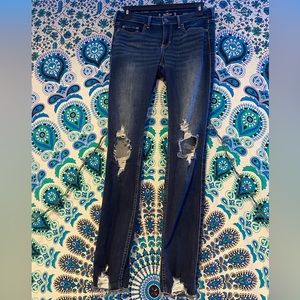 Hollister low rise super skinny jeans size 3